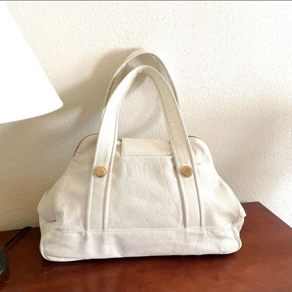 GUSSTO WHITE PEBBLED SATCHEL - Picture 10 of 10